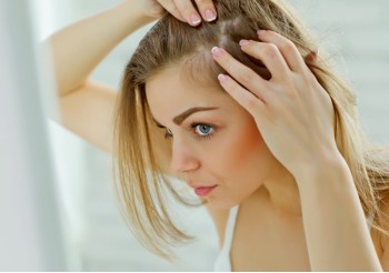 Prevenire e curare la caduta dei capelli: ecco come fare